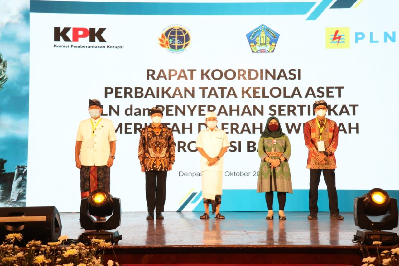 podiumnews.com-Tak Lagi Andalkan PKB, Koster Gali Sumber PAD dari Pengelolaan Aset Pemprov 